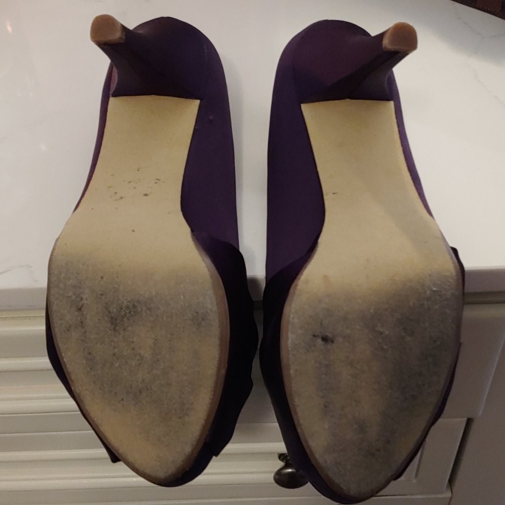 Shoes - Picture 5 of 7